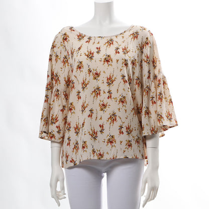 お袖デザインバックボタン花柄ブラウス