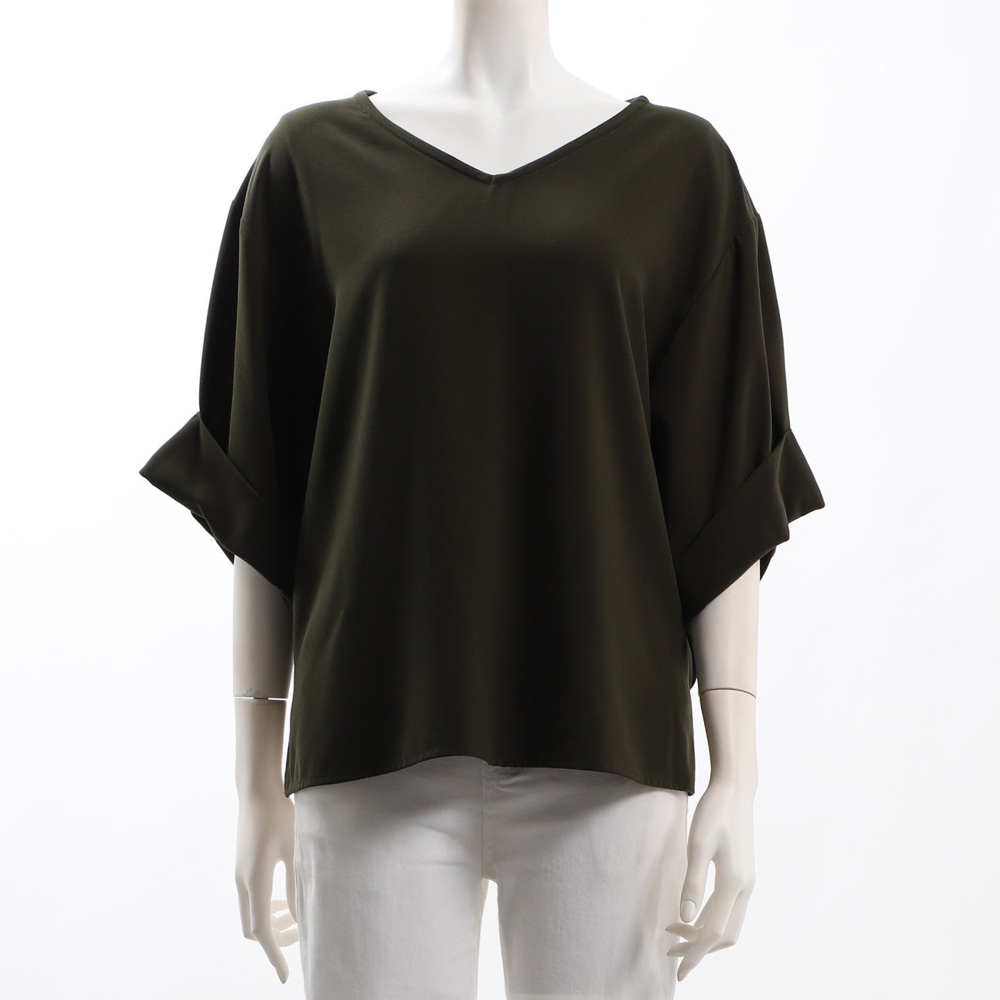 抜き襟ボリューム袖ブラウス