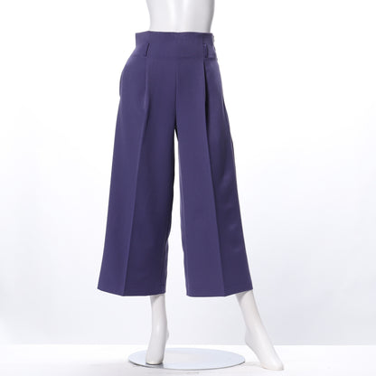 タック入りワイドパンツ