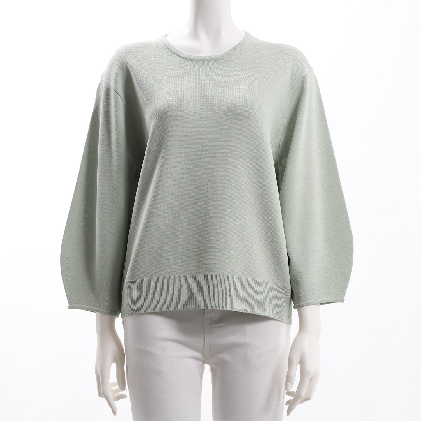 ふんわり袖ニット