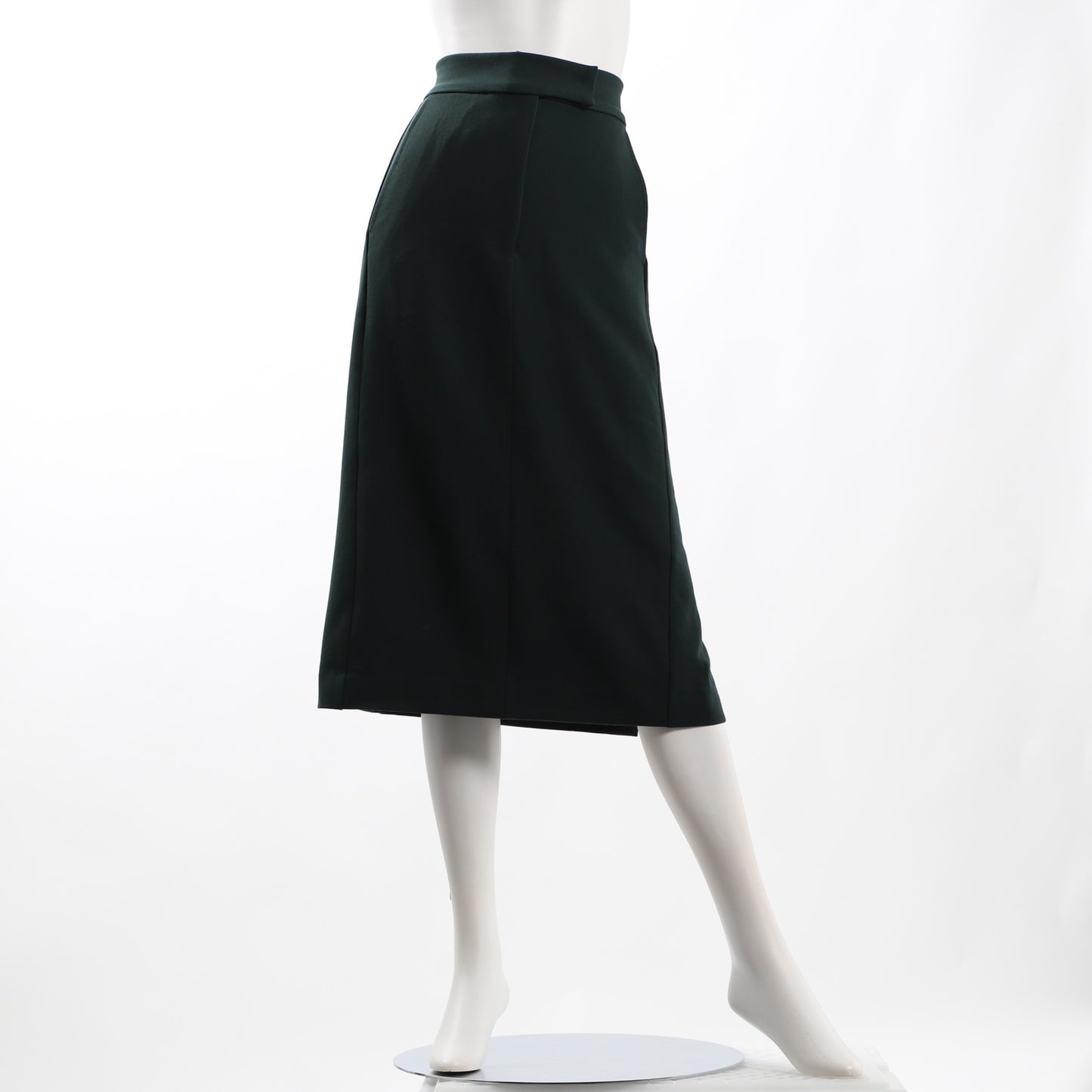 サイドスリットセミタイトスカート