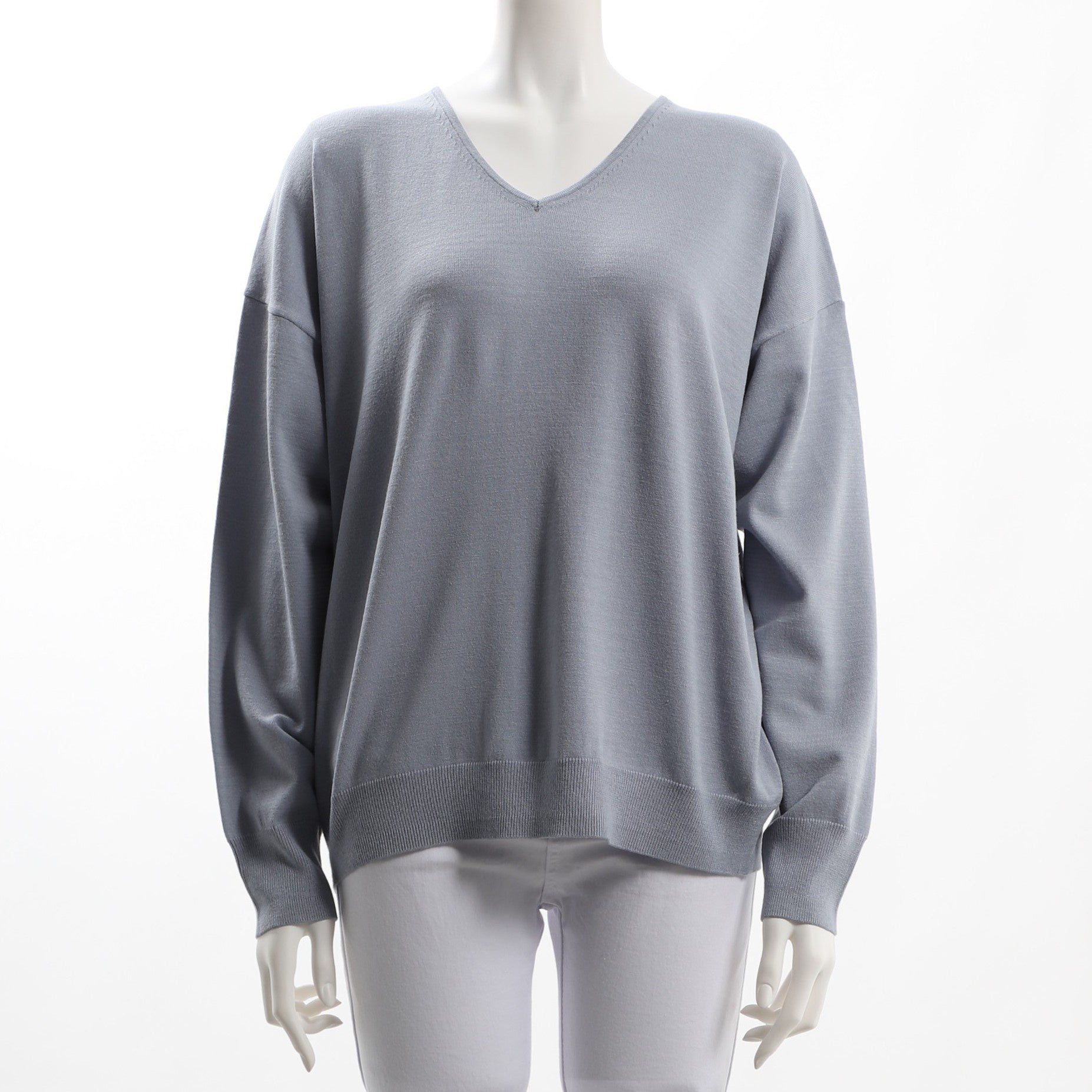 シンプルデザインVネックニット