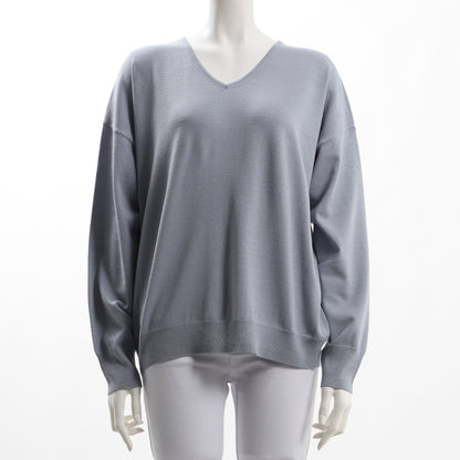 シンプルデザインVネックニット
