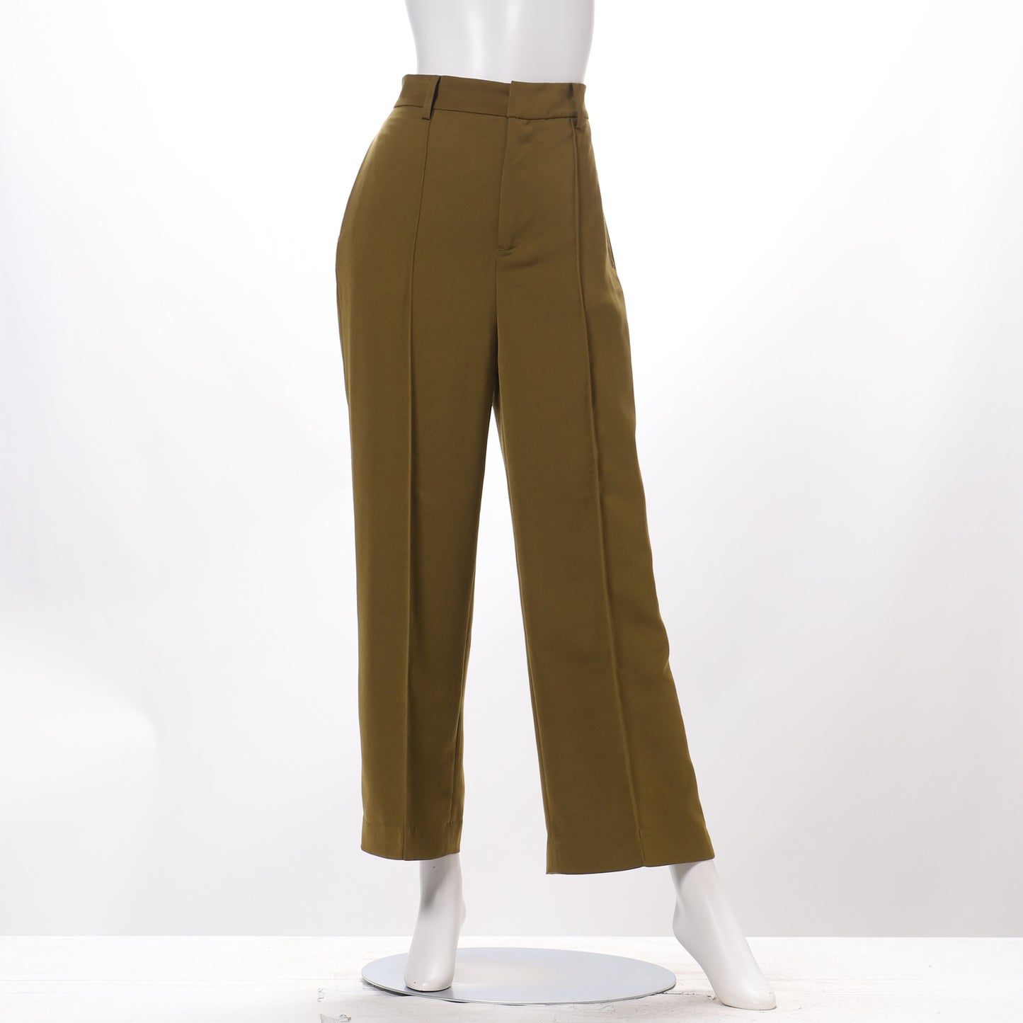 シンプルストレートパンツ