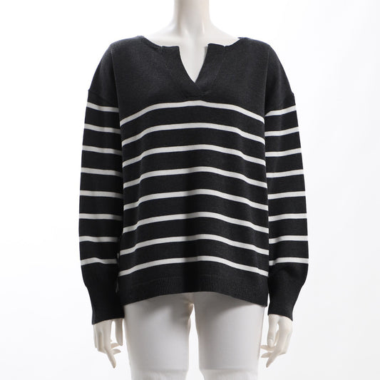 オープンフロントネックボーダー柄ニット