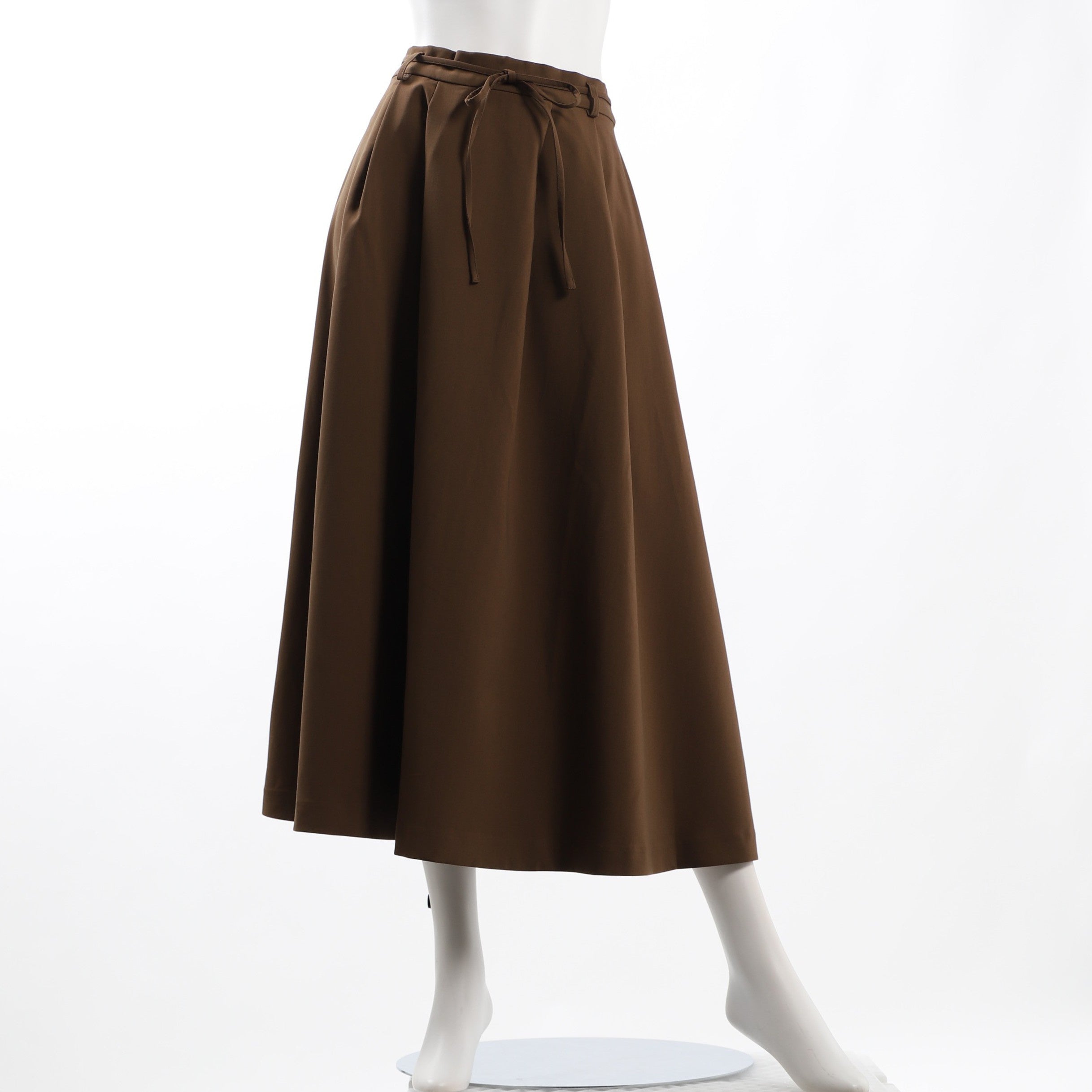 リボンベルト付きフレアスカート