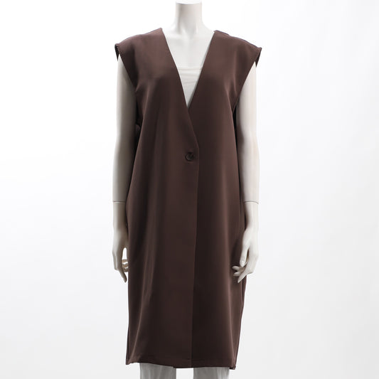 すっきりネックラインジレ