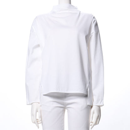 ハリ感のあるオフネックカットソー