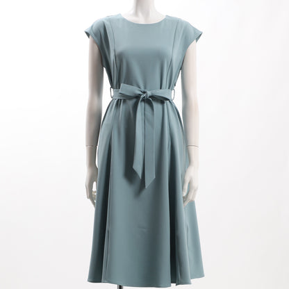 ウエストリボン付きラウンドネックワンピース