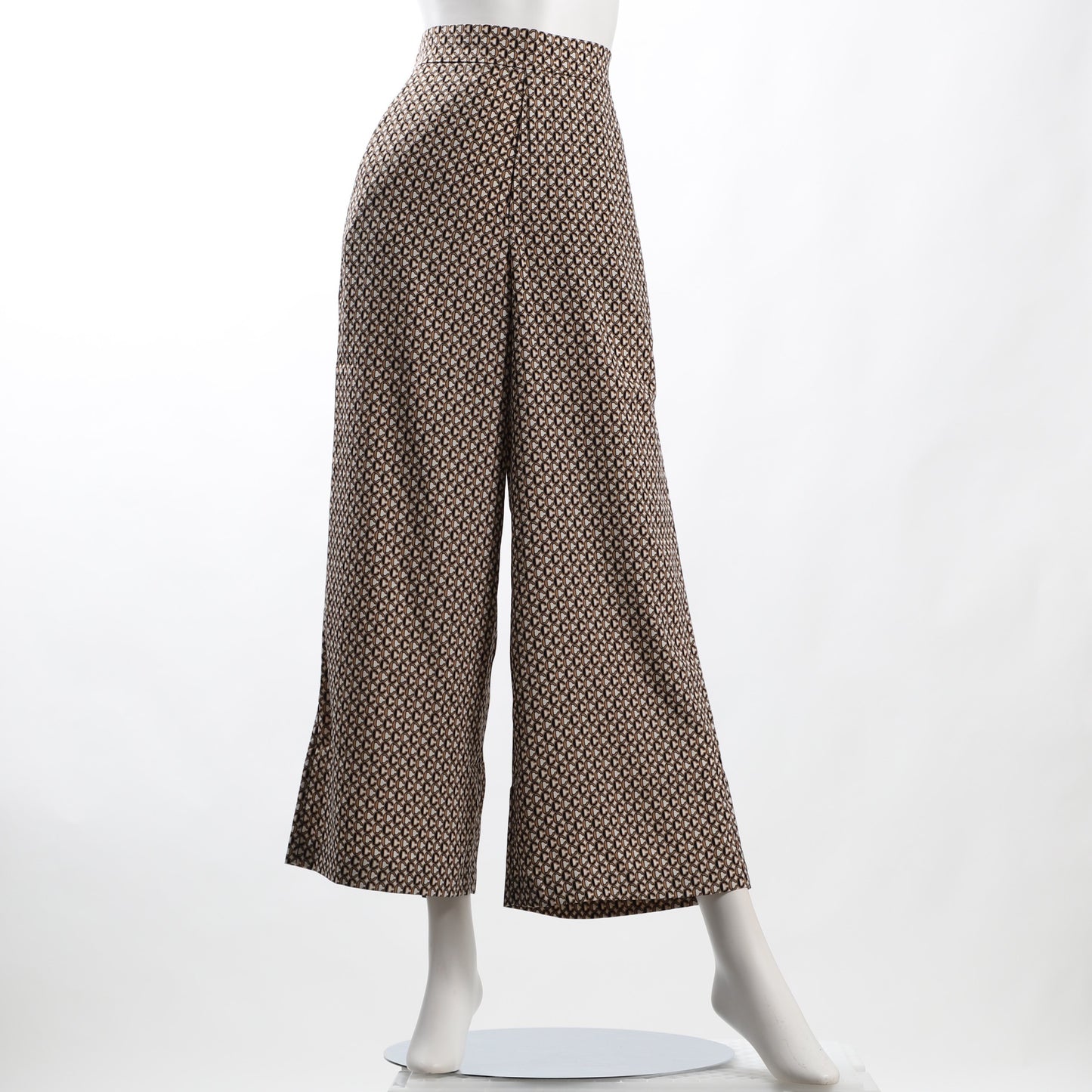 モノグラム風プリントワイドパンツ