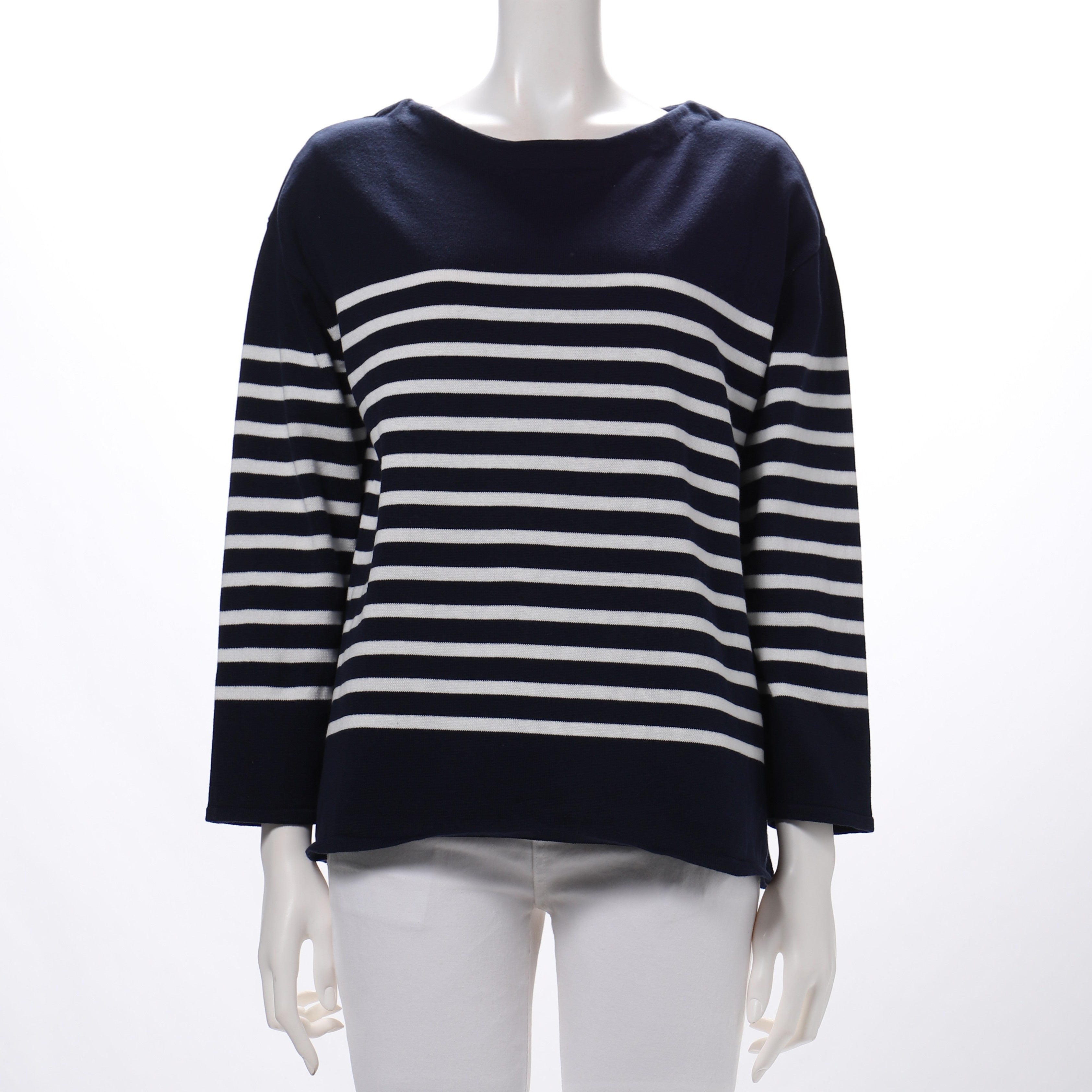 ドロップショルダー柄ニット