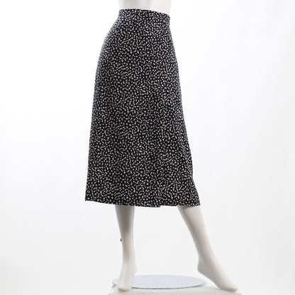 小石柄タック入りAラインスカート