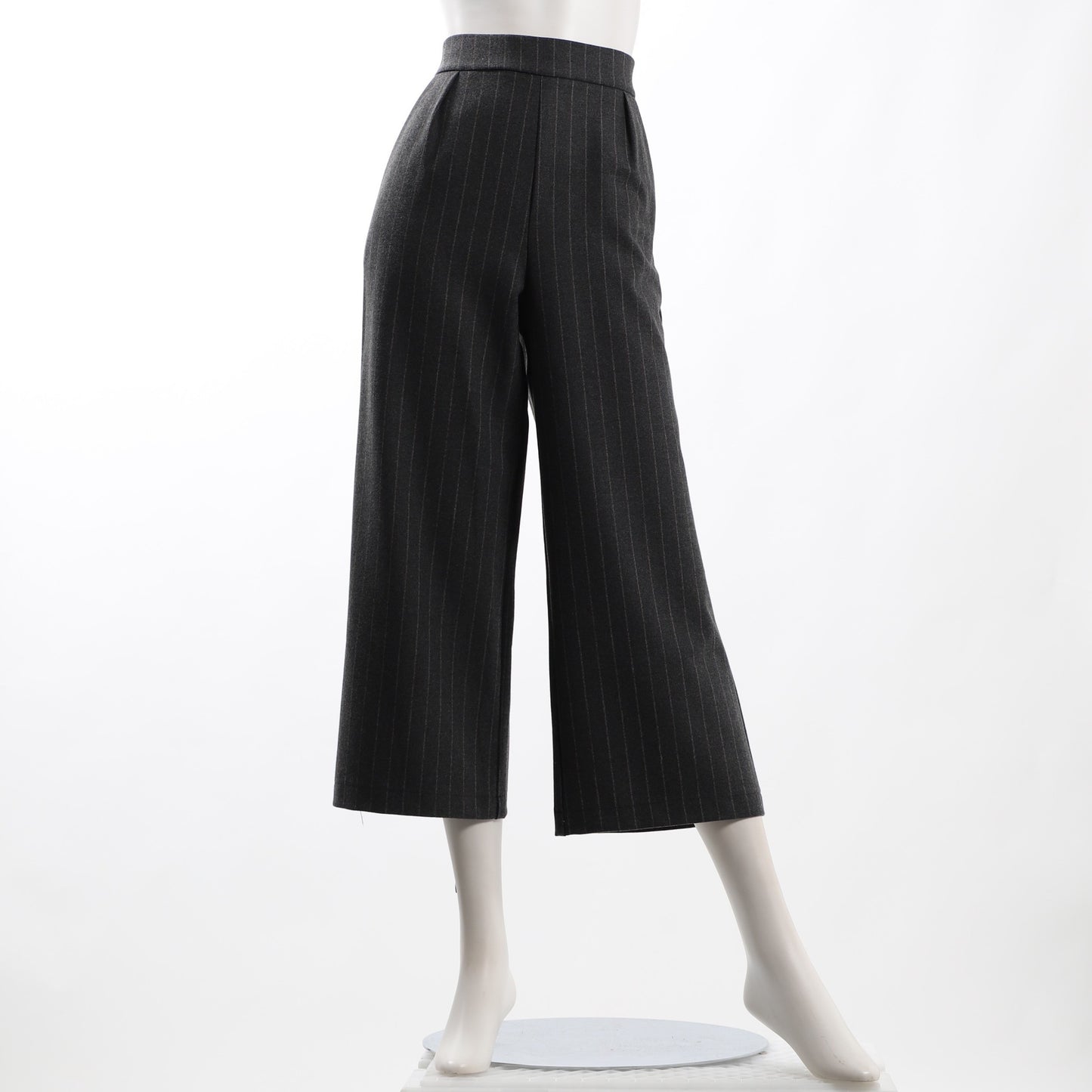 ピンストライプワイドパンツ