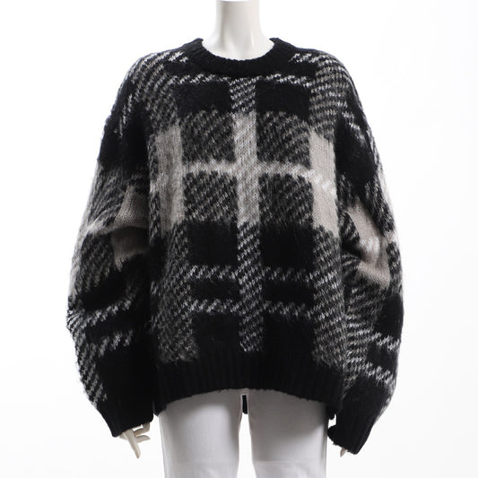 大きめチェック柄ボリュームニット