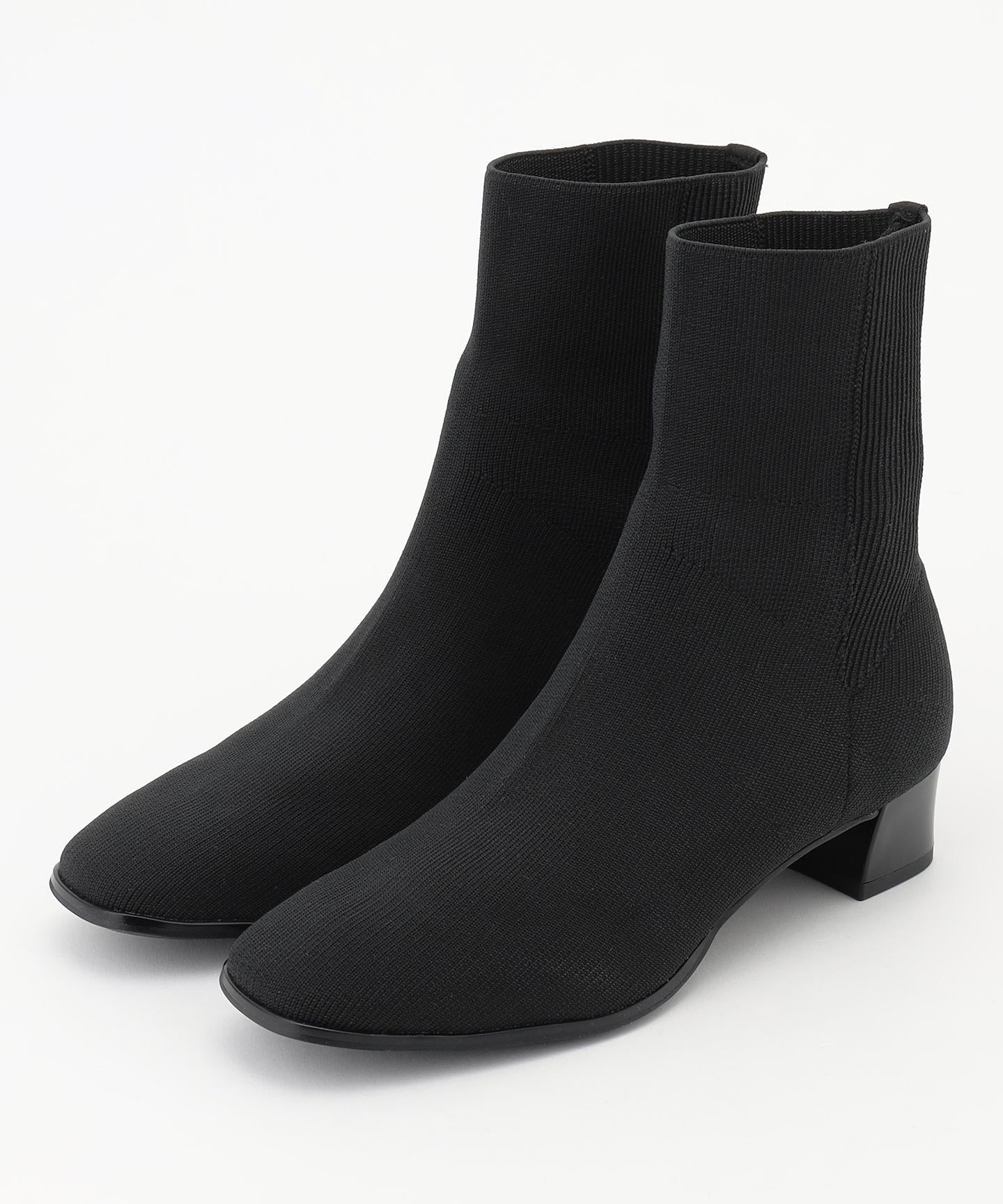 ローヒールブーツ