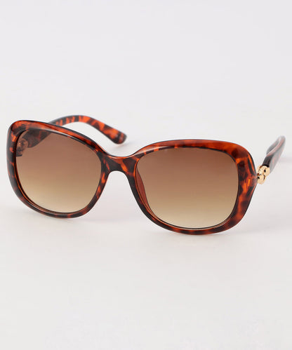 golden accent glasses