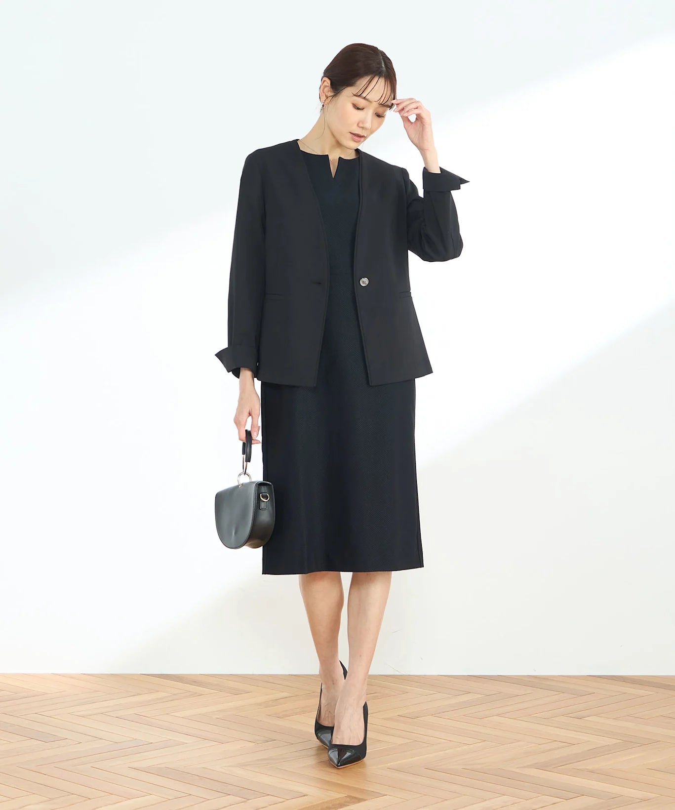 【セットアップ】高機能素材ノーカラージャケット