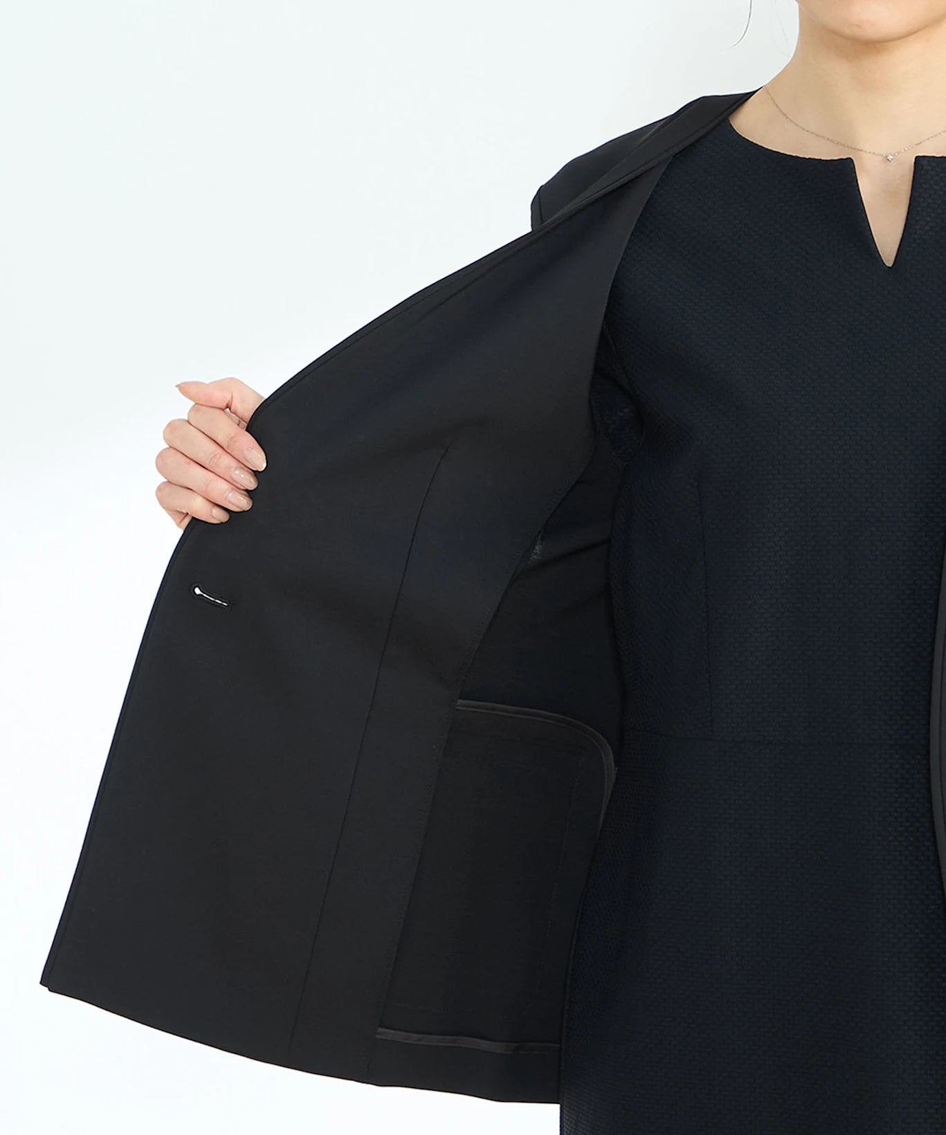 【セットアップ】高機能素材ノーカラージャケット