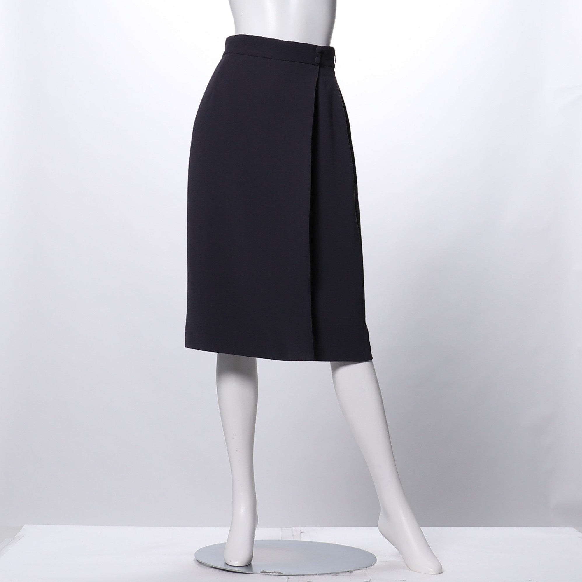 ラップ風タイトスカート