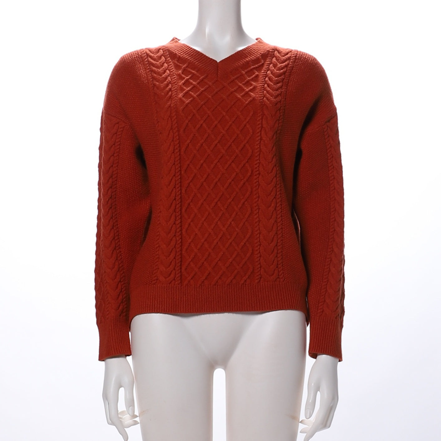 アラン模様ニット