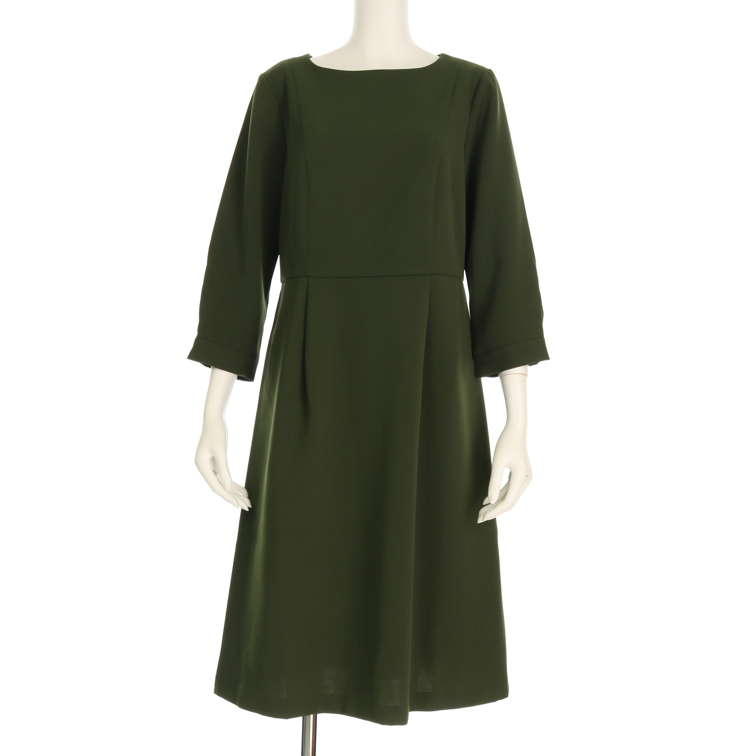 シンプルウエスト切り替えタックフレアワンピース