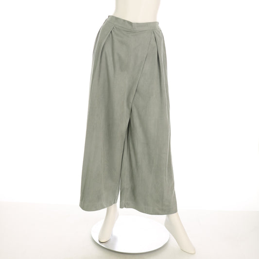 フロントタックラップ風ワイドパンツ