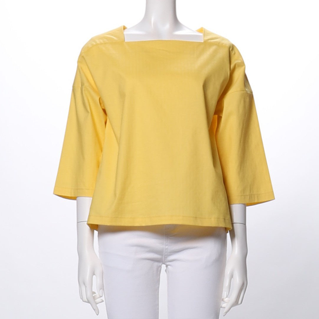 スクエアネックブラウス