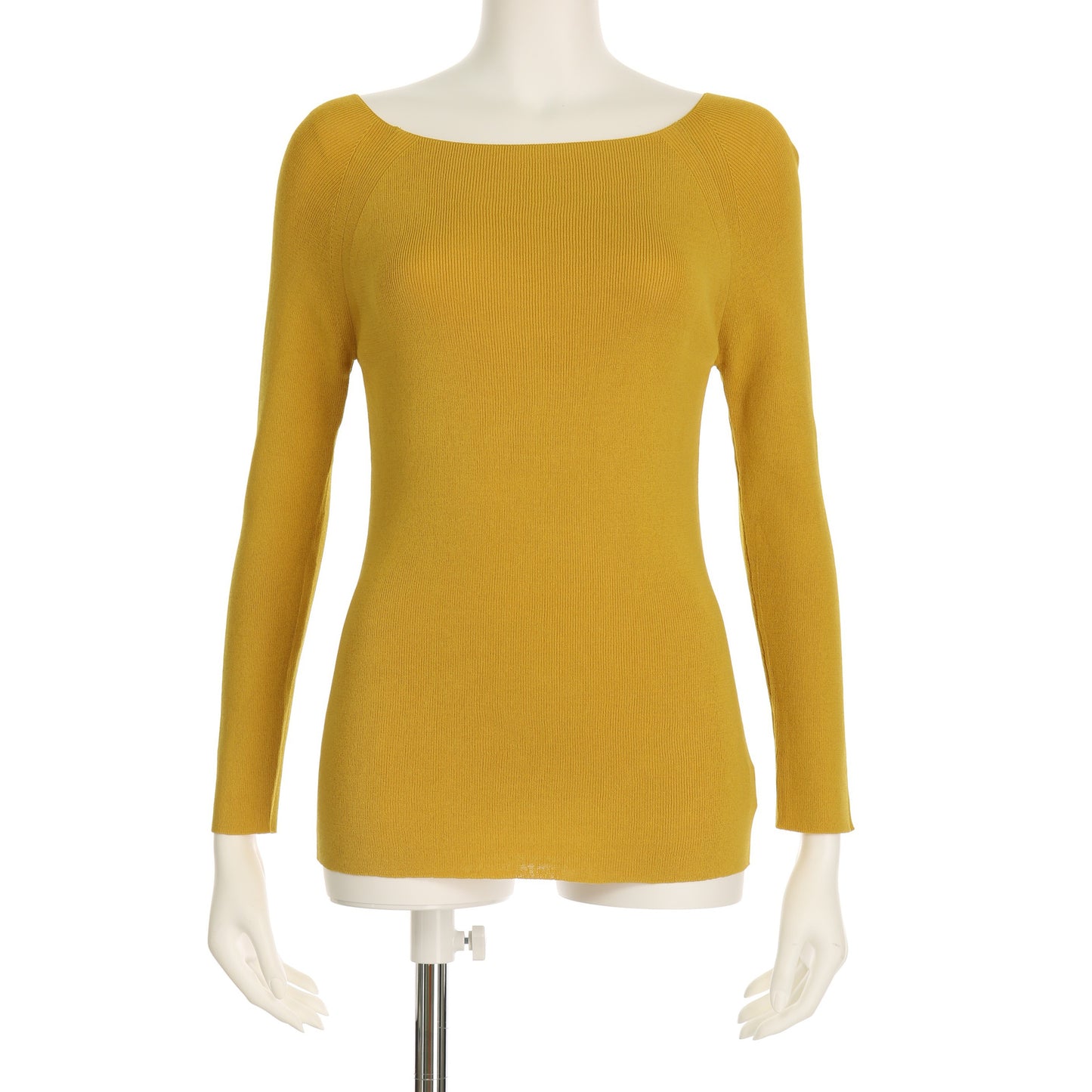 デコルテラインラグランスリーブニット