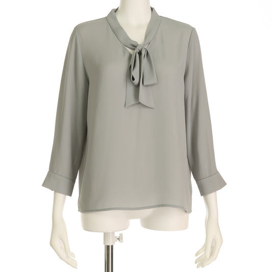 ボウタイブラウス