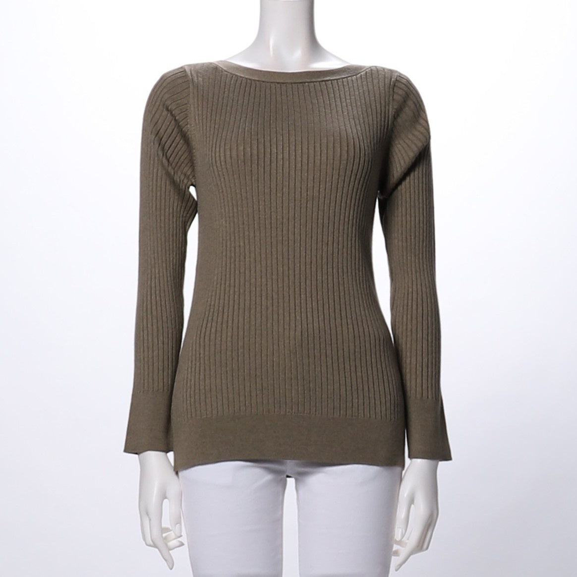 ボートネックリブニット