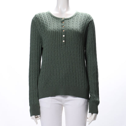 フロントボタン細ケーブル編みラウンドネックニット