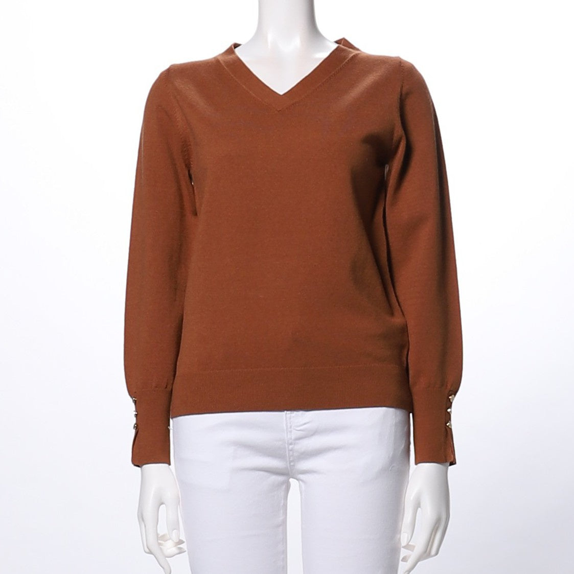 Vネックデザインニット