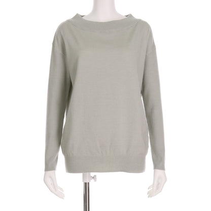 シンプルデザインオフネックニット