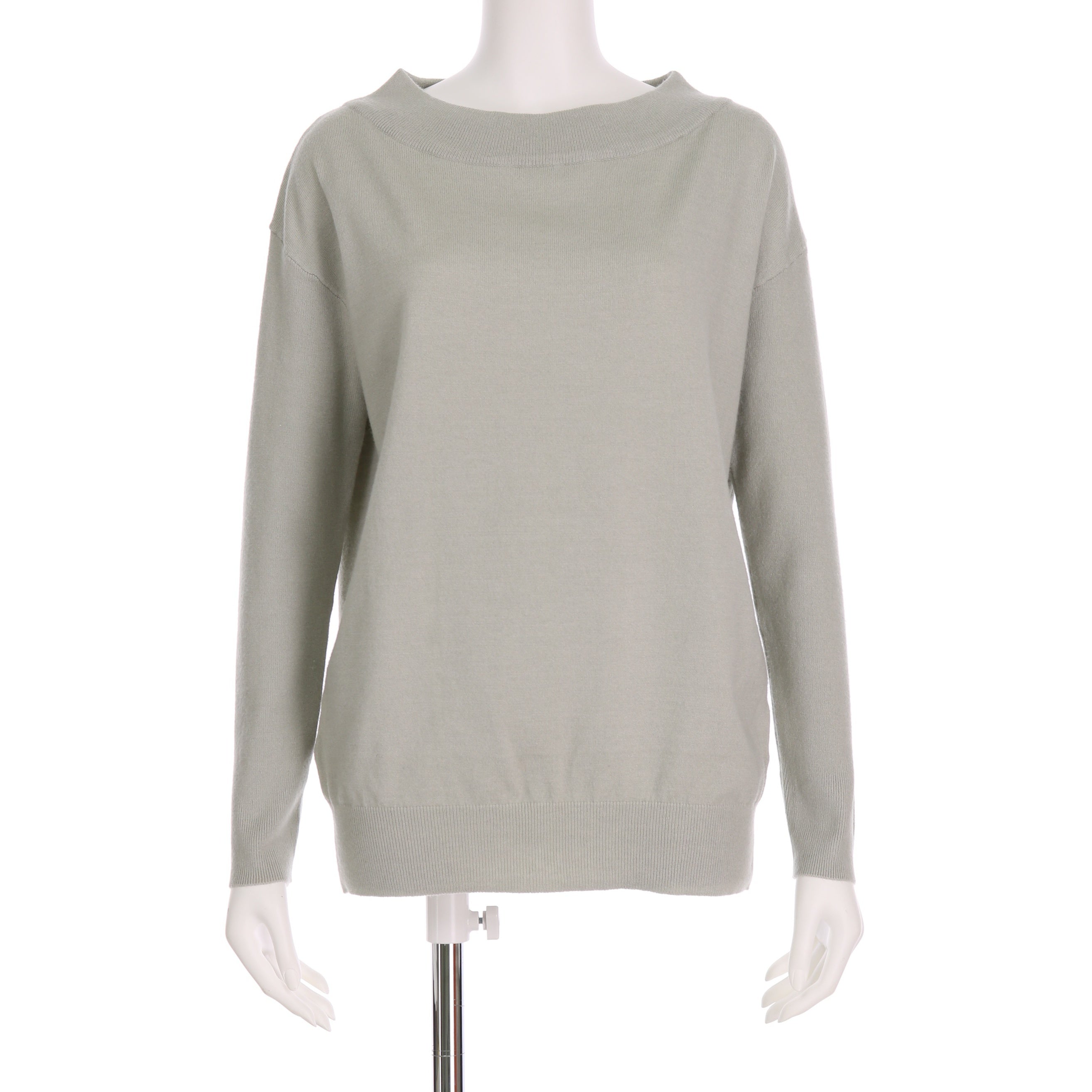 シンプルデザインオフネックニット