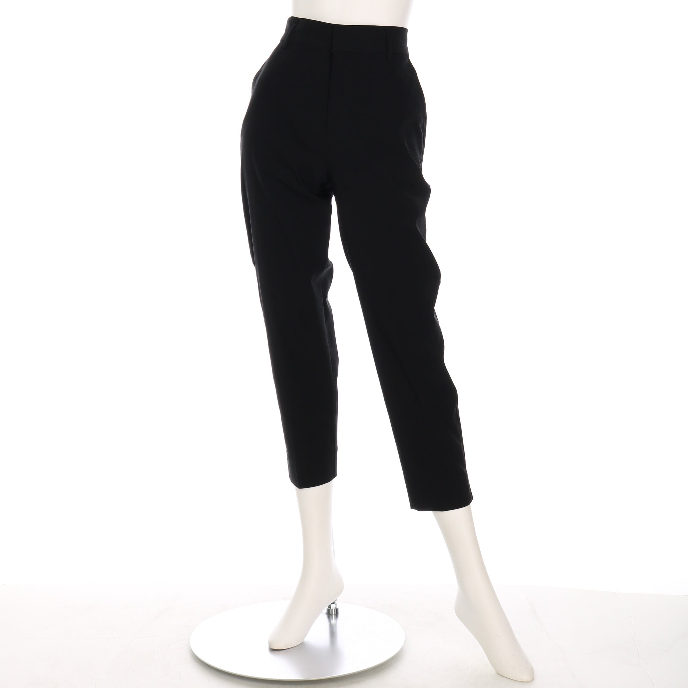 センタープレステーパードパンツ