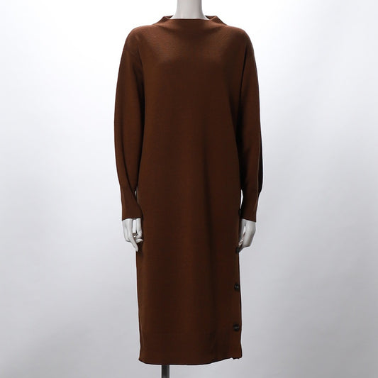 裾ボタン長袖ニットワンピース