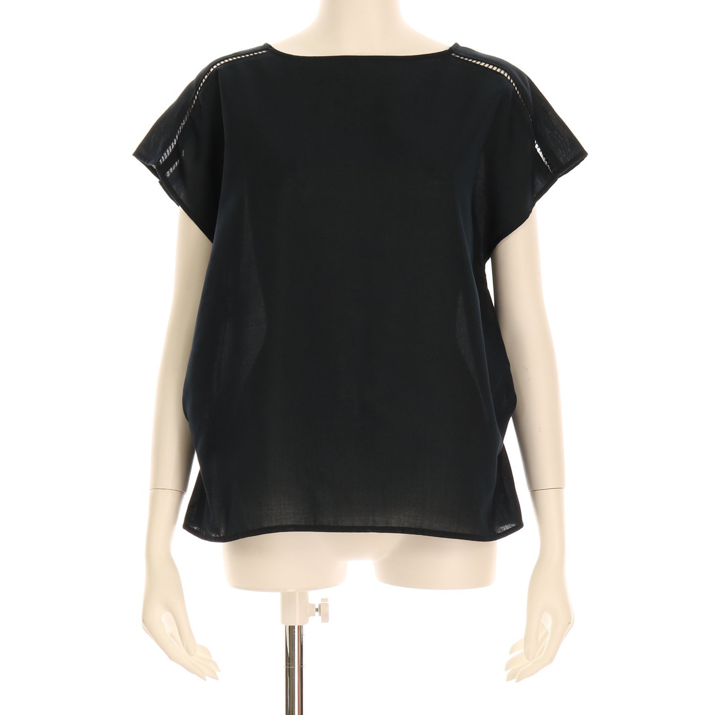 肩のはしごレースブラウス