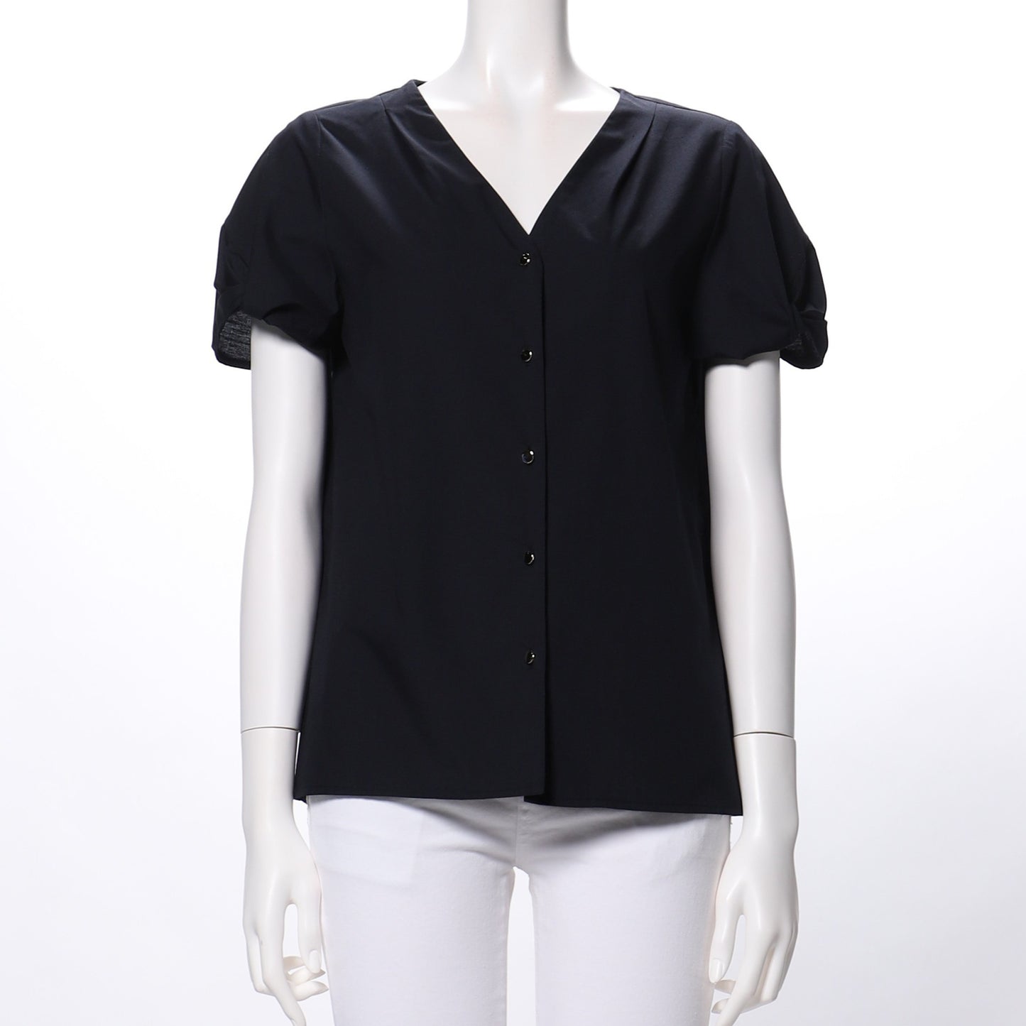 お袖デザインポイントのVネックブラウス