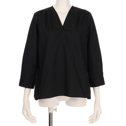 肩ギャザーヴネックブラウス