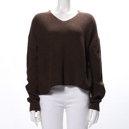 ミドルゲージVネックニット