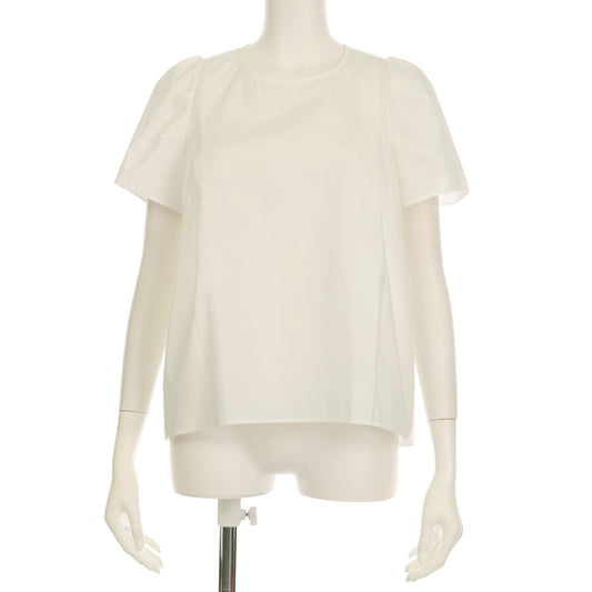 脇ダーツパフスリーブブラウス