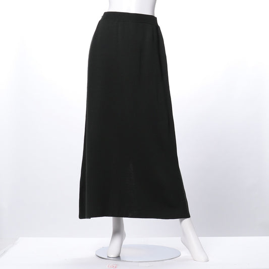 バックスリットタイトスカート