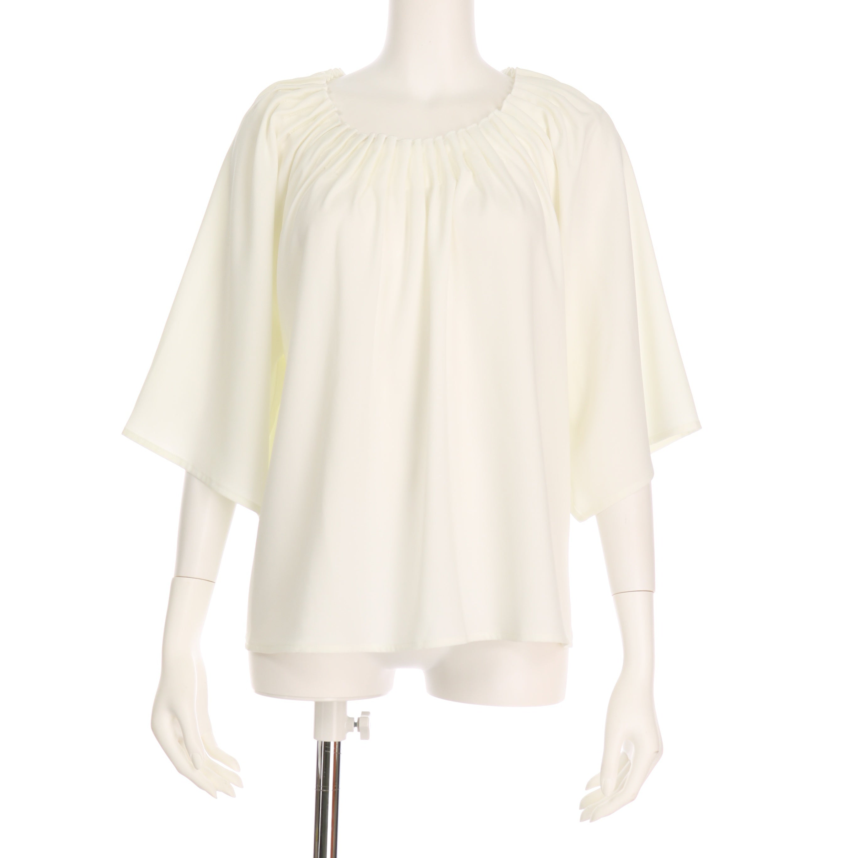 ギャザーネックブラウス