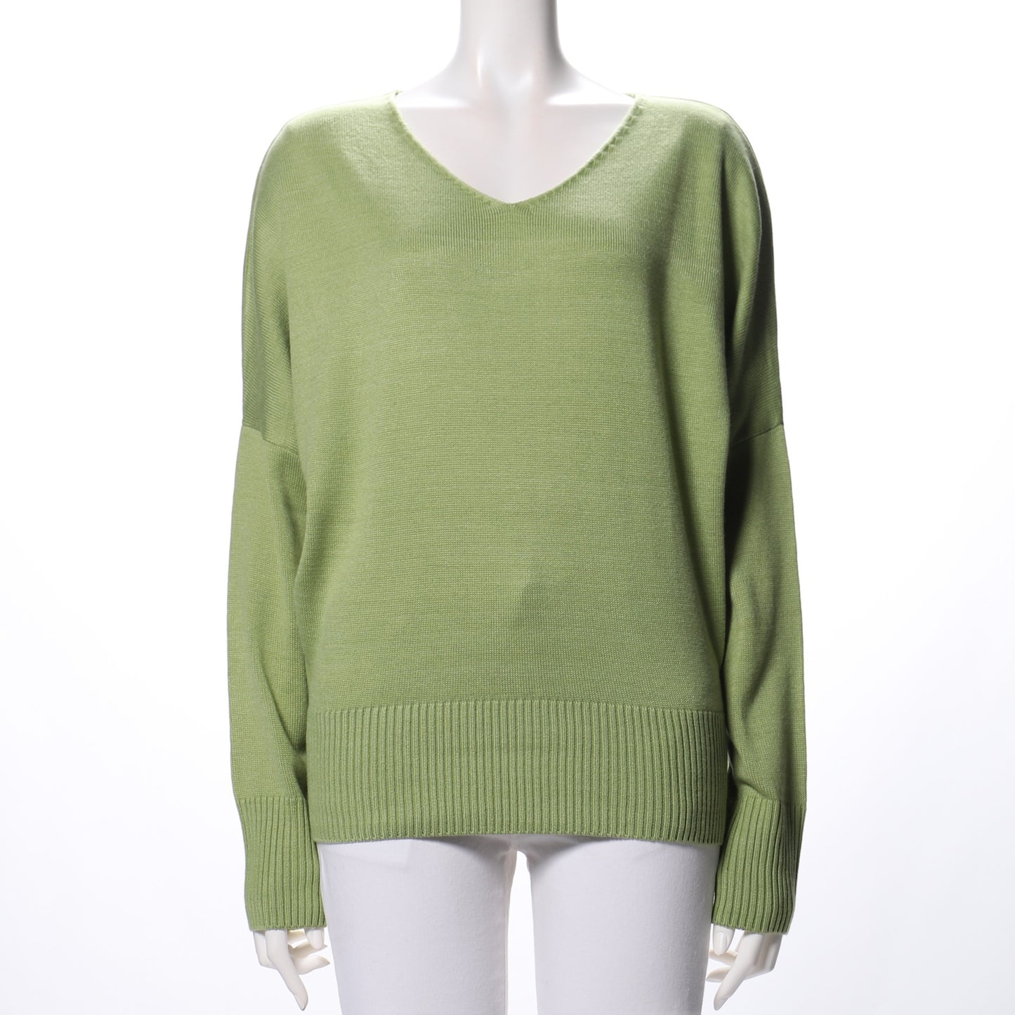 Vネックドルマンスリーブニット