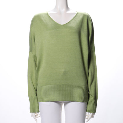 Vネックドルマンスリーブニット