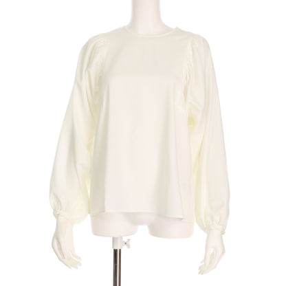 肩ギャザーボリュームスリーブブラウス