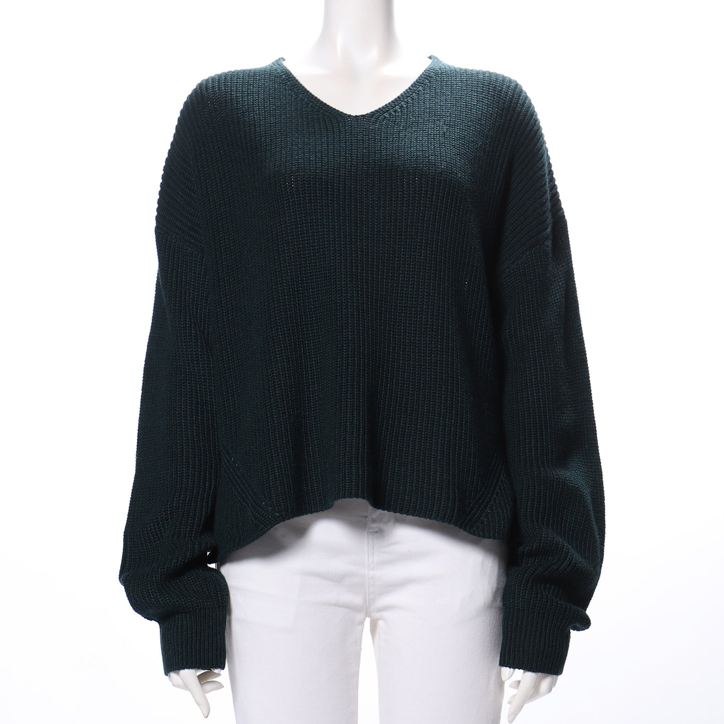 ミドルゲージVネックニット