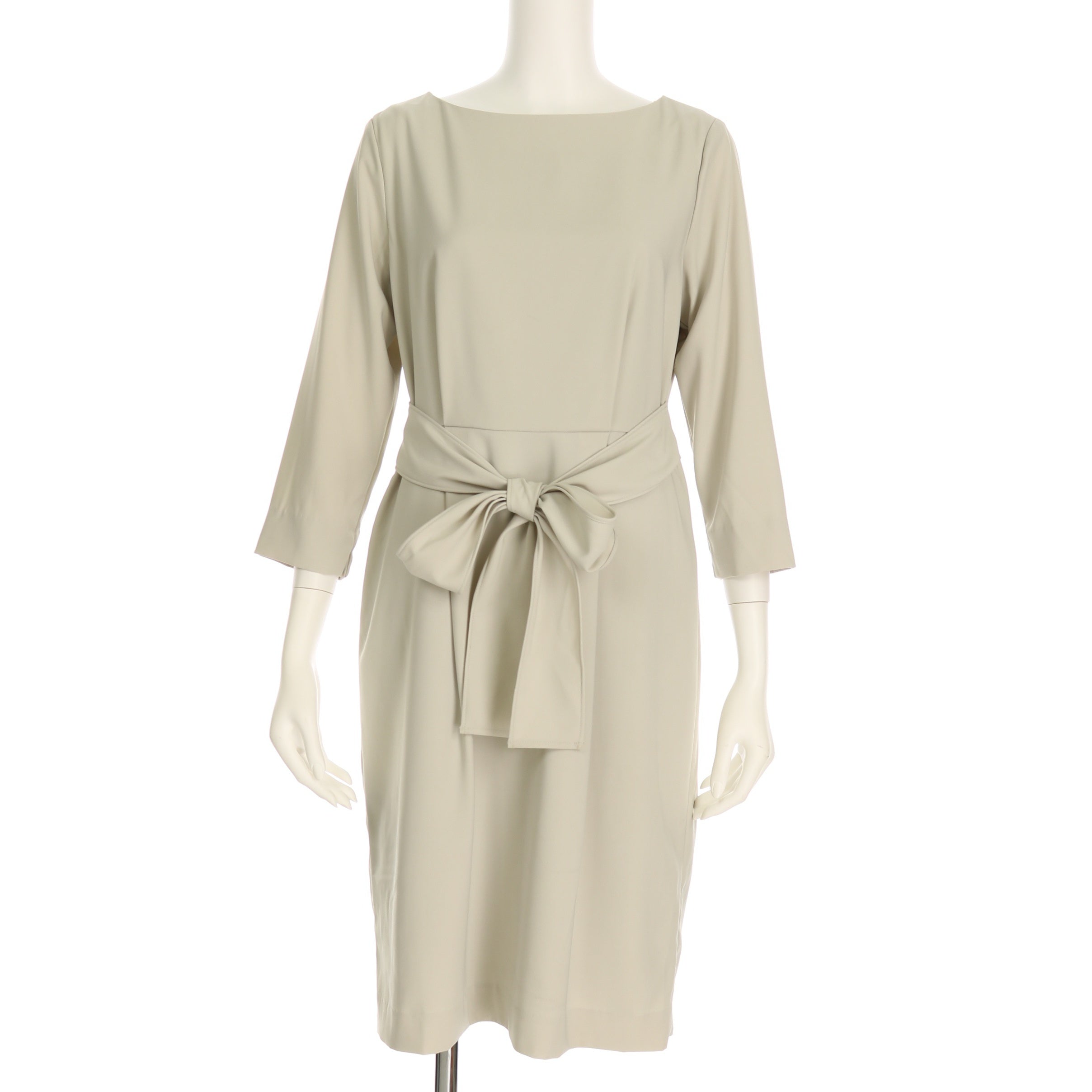 クルーネックウエストリボンワンピース