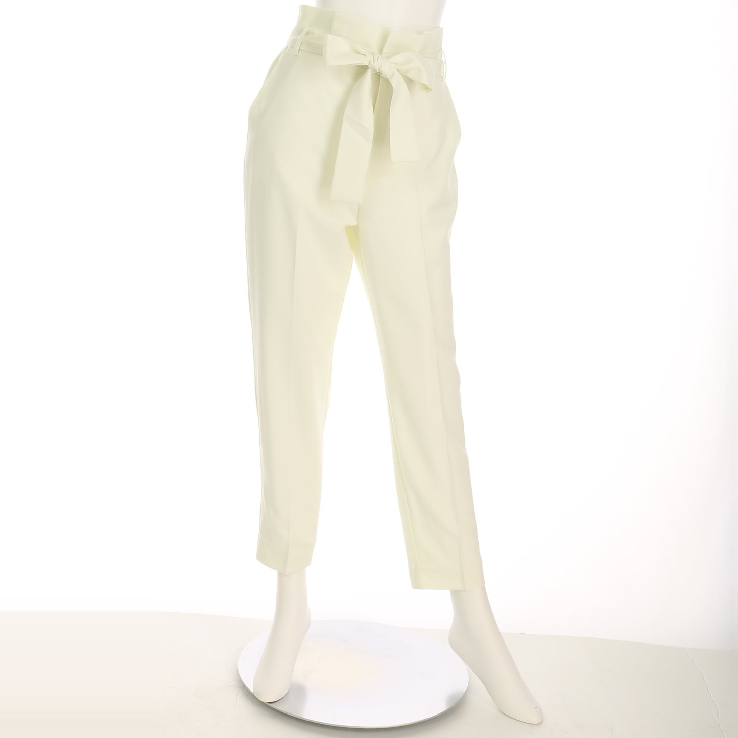 ハイウエストリボンベルトテーパードパンツ