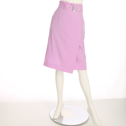 ベルト付きラップ風スカート